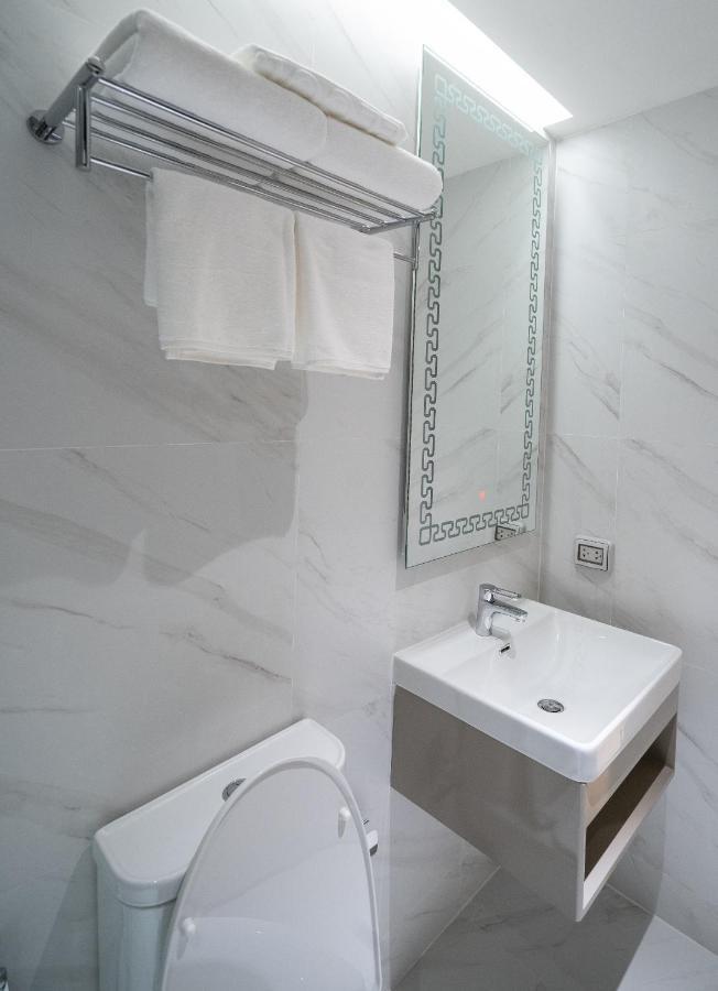 Pannarai Hotel Bangkok-Rangnam Zewnętrze zdjęcie